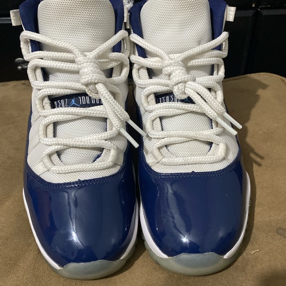 Jordan 11s